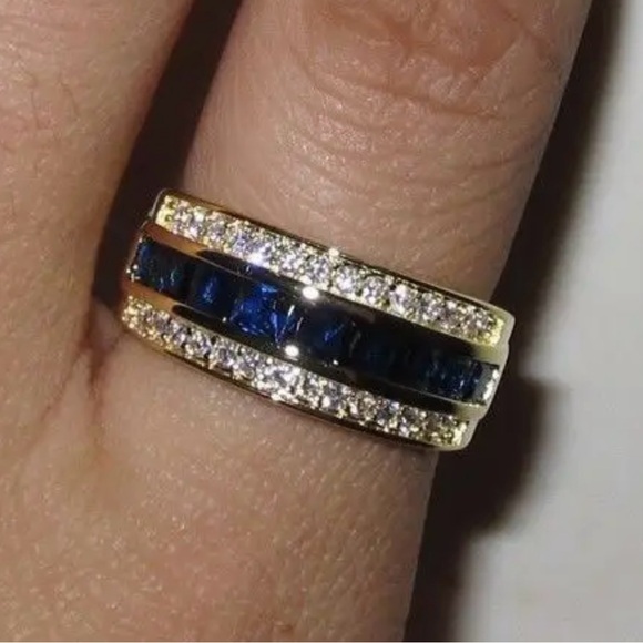 Men’s Elegant Cocktail Ring - Picture 6 of 6